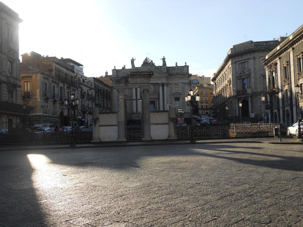 Catania Crossing B&B - Rooms & Comforts Dış mekan fotoğraf