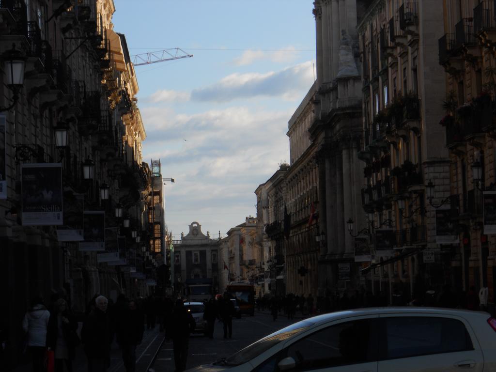 Catania Crossing B&B - Rooms & Comforts Dış mekan fotoğraf